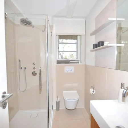 Lo S Holiday home *